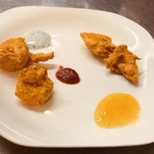 4. Kyckling Pakora (4st) (bord) (Medelstark)